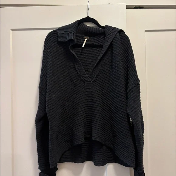 Free People Charcoal V-Neck Oversized Sweater - Picture 1 of 5